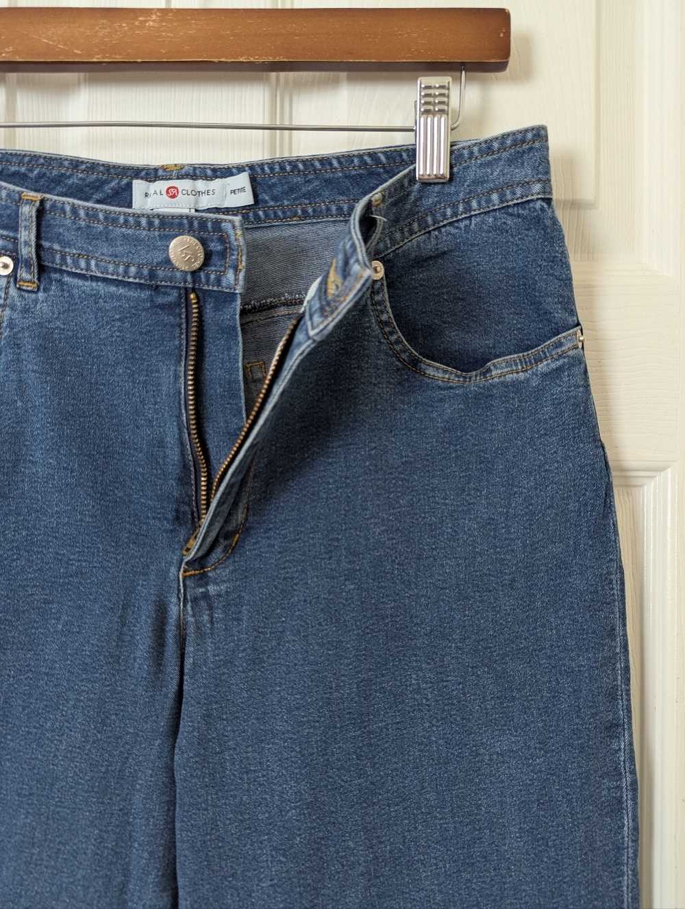 Real Clothes by Saks Fifth Avenue 90's Vintage Floral Embroidered Jeans Blue 10P - Picture 7 of 13